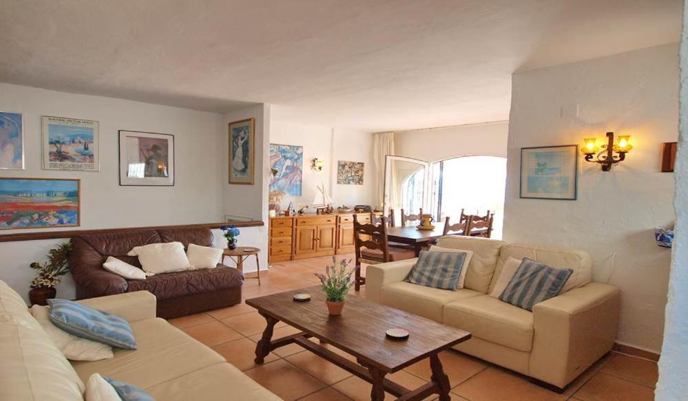 6 Persoons Bungalow Met Gemeenschapelijk Zwembad Бенитачель Экстерьер фото